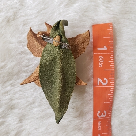 VINTAGE Handmade Leather Orchid Floral Brooch Pin - Picture 4 of 5